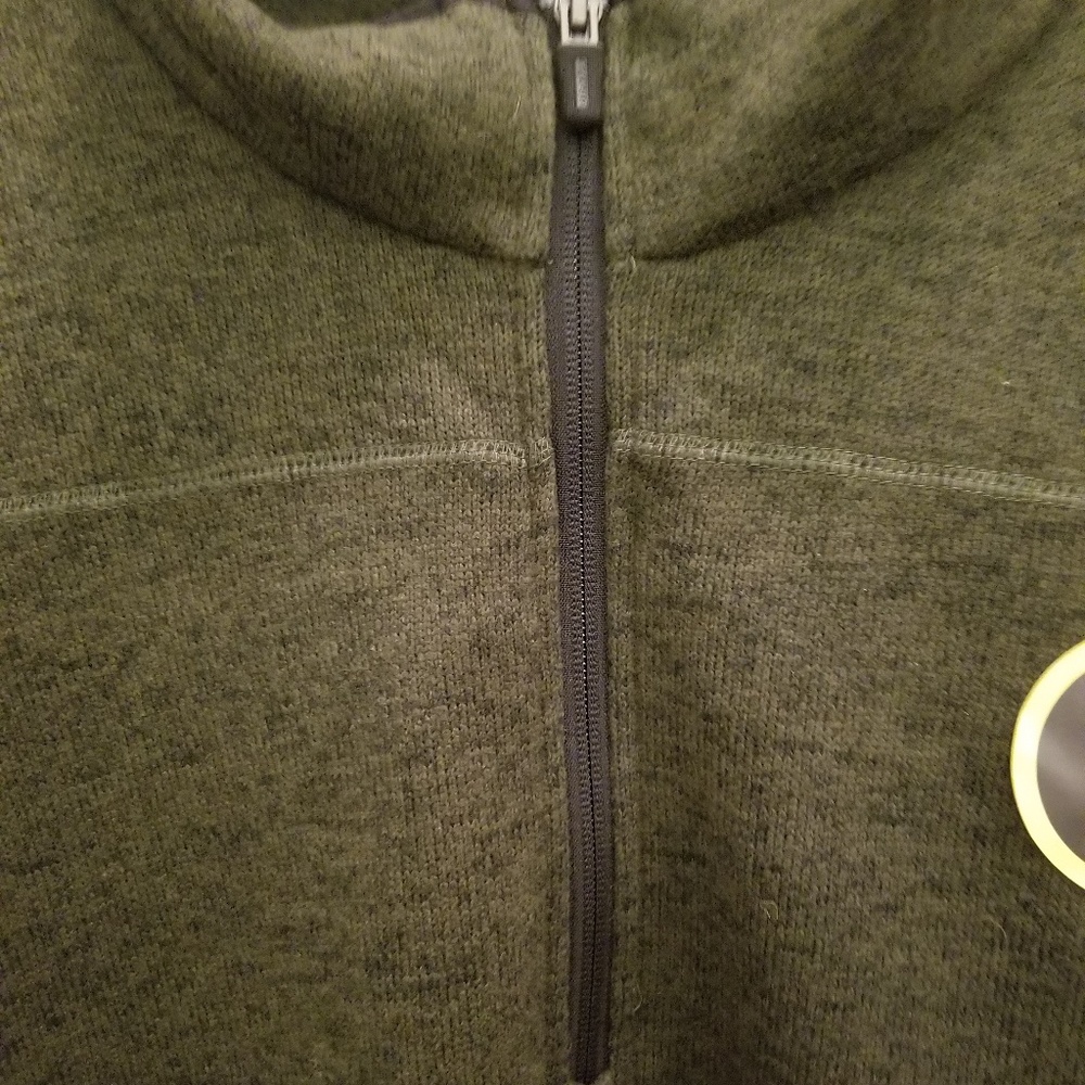 NWOT Men's Dickie's zippered pullover. - Picture 4 of 7